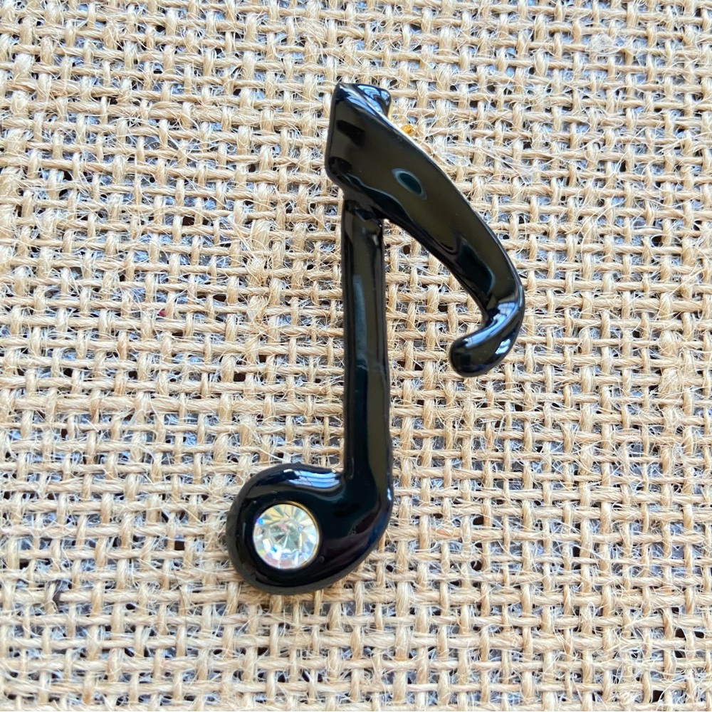 Musical note brooch pin goldtone with black enamel and clear rhinestone center